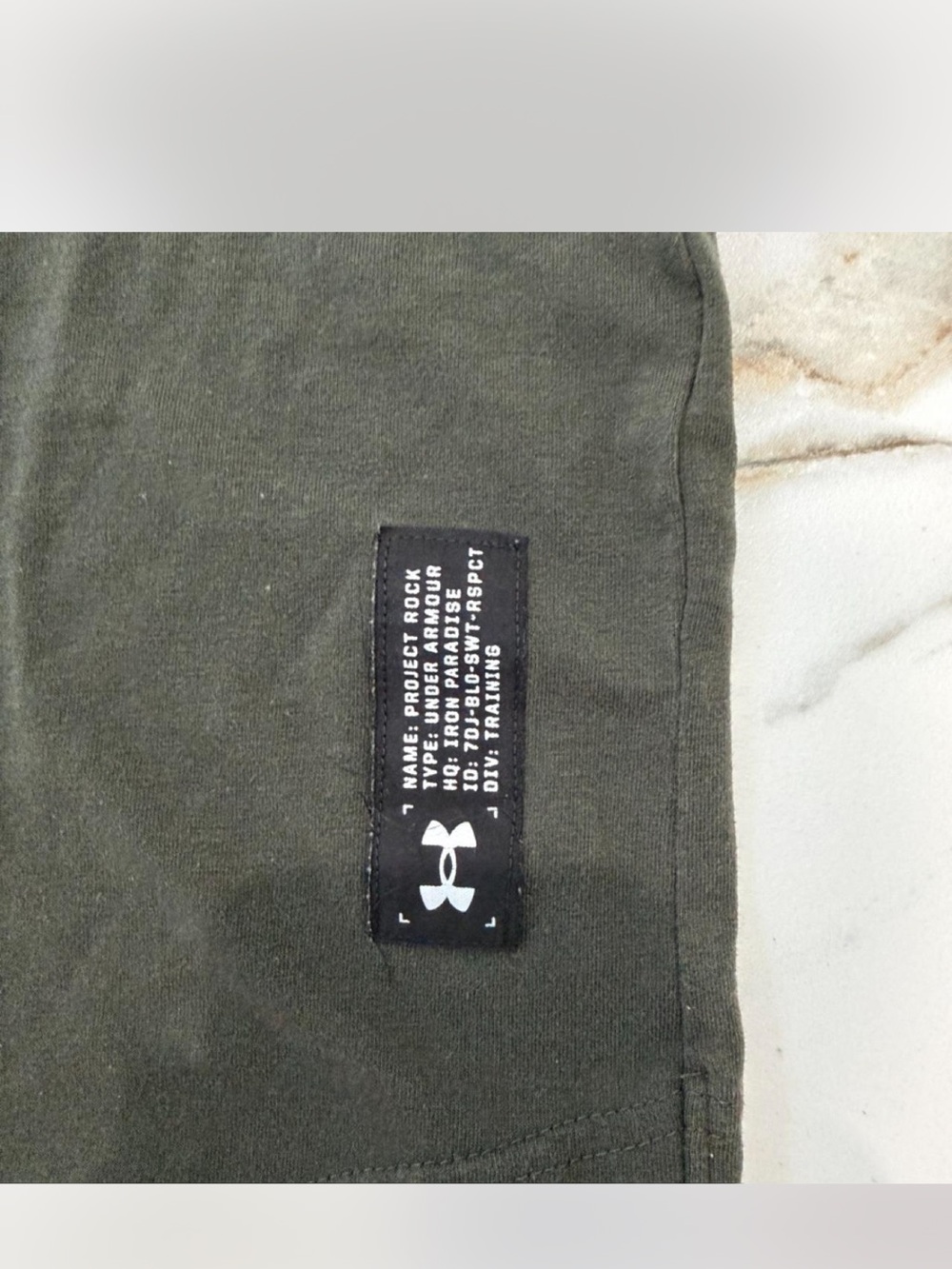Under Armour Project Rock Men’s Black Skull Graphic Short Sleeve Tee - Picture 5 of 6